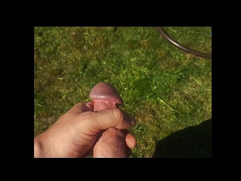 ❤️ Hot hottie får den rosa fitten hennes knullet og kommer med en sprut i en sommerhage Sex på porno no.91sesex101.top ❌️