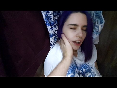 ❤️ Fant min søster i skapet og hjalp henne med å komme Sex på porno no.91sesex101.top ❌️